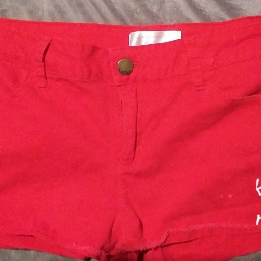 Shorty shorts